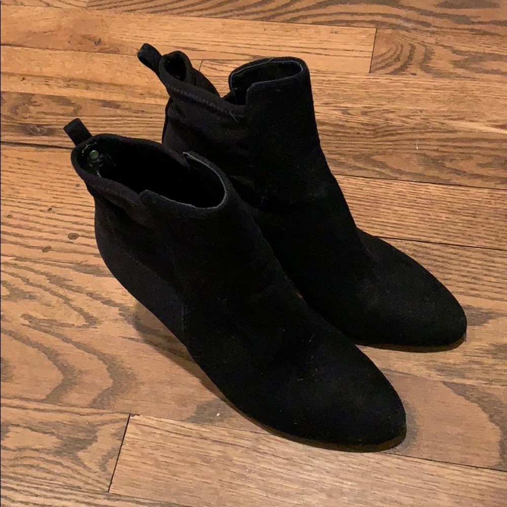Ivanka Trump Black Heeled Booties size 7M